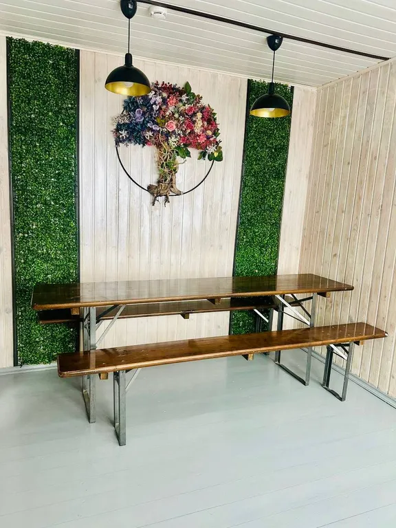 Уютный дом у реки с мангалом