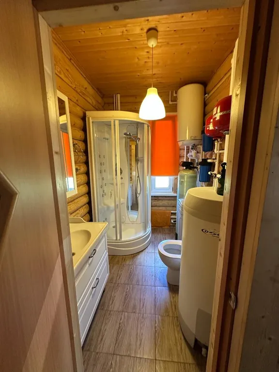 Коттедж Уютный коттедж у озера Донцо,Баня.Гриль-домик.Памятник природы. — Волосово