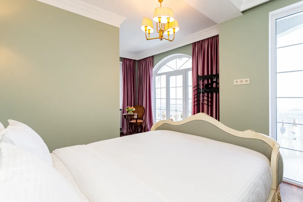 Shindisi Residence, VIP Villa