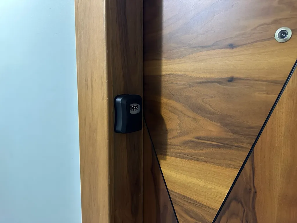 Просторный апартамент с видом на горы и море Crowne Plaza