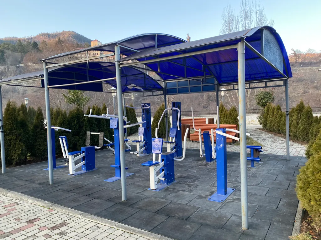 Студия у парка на 1 этаже с отдельным входом со стороны улицы