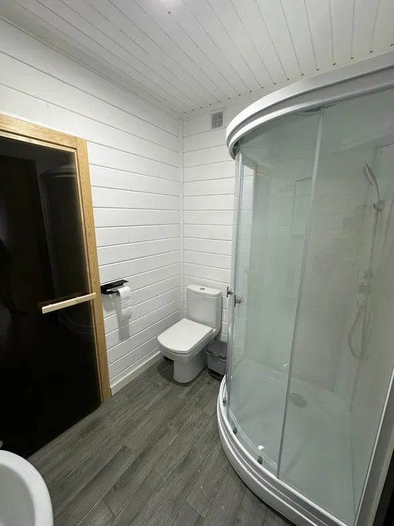 Коттедж Дом у прудов — Коммунар