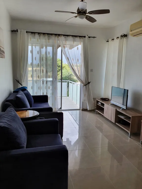 Уютная квартира на берегу моря с видом на горы