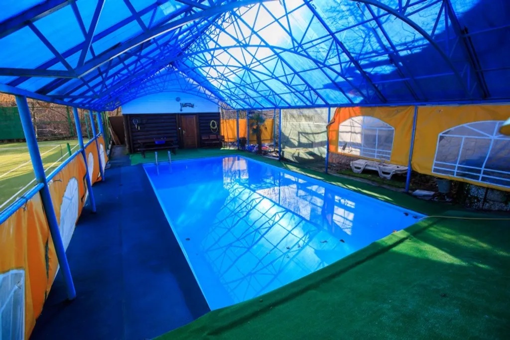 Домик с видом на горы