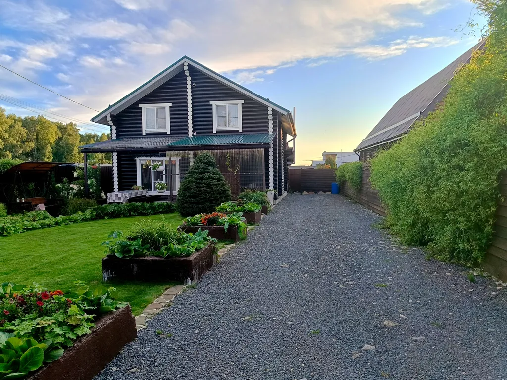 Уютный дом с бильярдом и сауной на побережье водохранилища