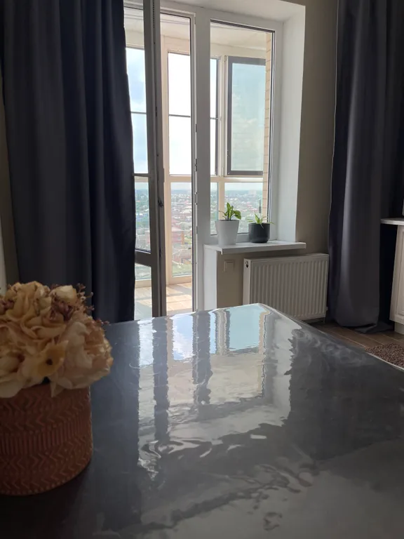 Просторная современная квартира в центре с шикарным видом на город