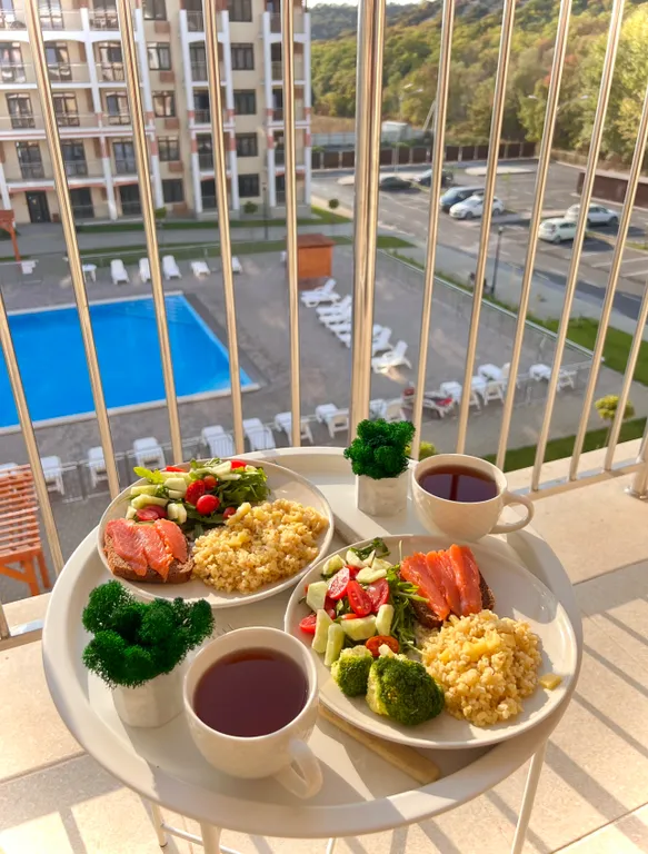 Уютная студия с видом на бассейн