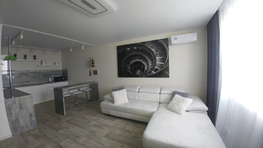 Апартаменты с джакузи и прекрасным видом на город