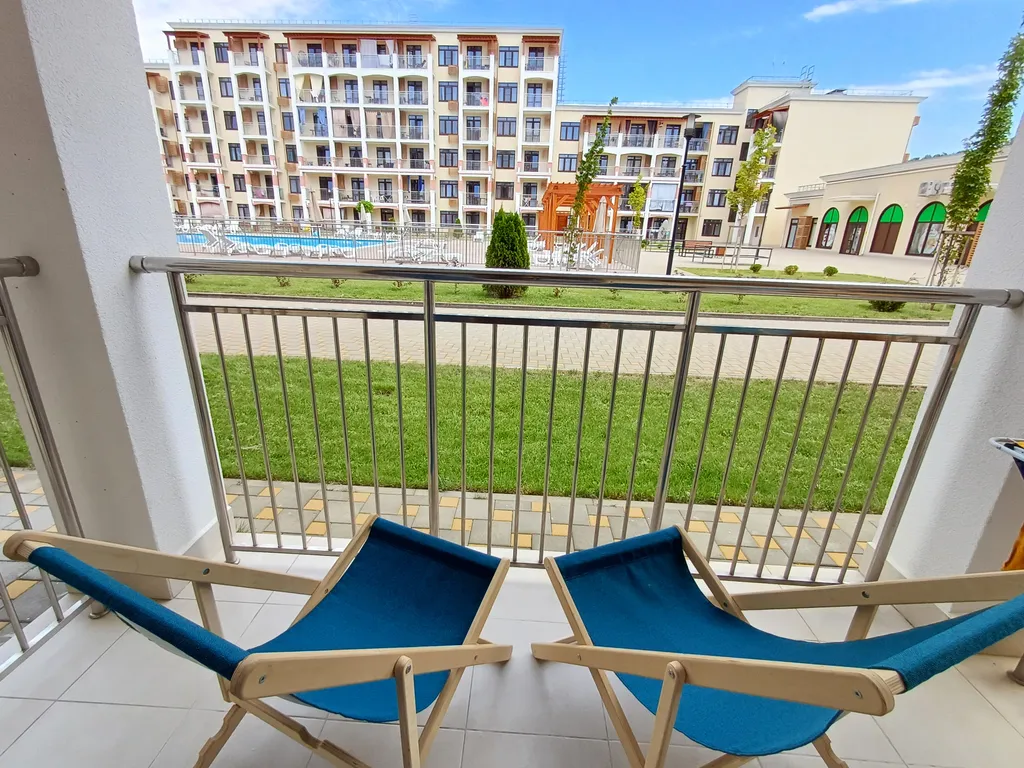 Евро2-комнатные апартаменты с видом на бассейны в долине Сукко