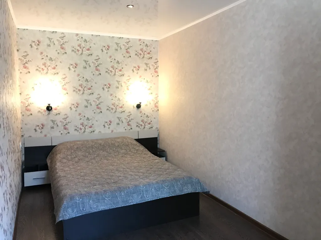 Двухкомнатная квартира на набережной в центре города