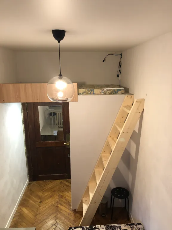 Квартира Двухуровневая комната  в знаменитом Доме Бажанова — Санкт-Петербург