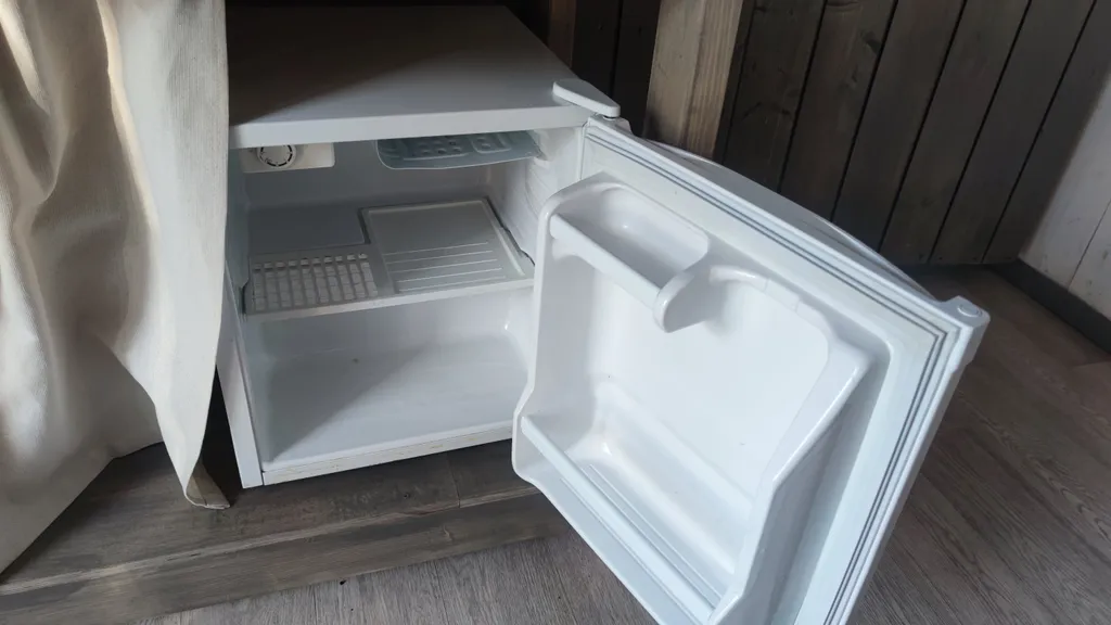 Коттедж Дом на берегу реки с камином и баней — Сясьстрой