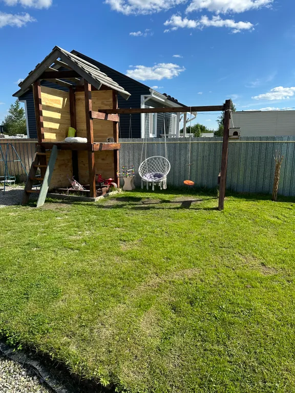 Дом-баня с бассейном и чаном