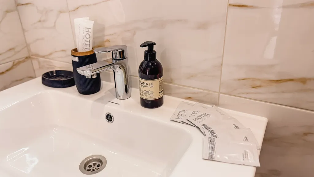 Коттедж House с террасой и видом на лес — Архыз