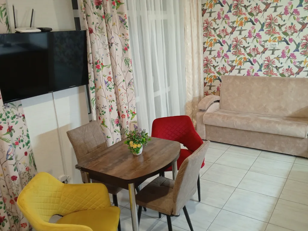 Светлая студия в тихом районе у моря