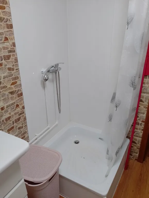 Часть дома рядом с рекой Волга и парком