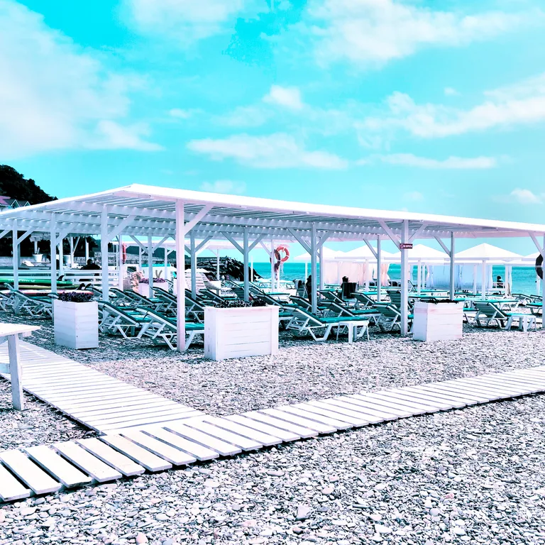 2 комнаты для большой семьи у  Черного моря