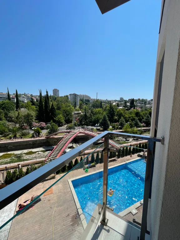 Квартира у моря с бассейном