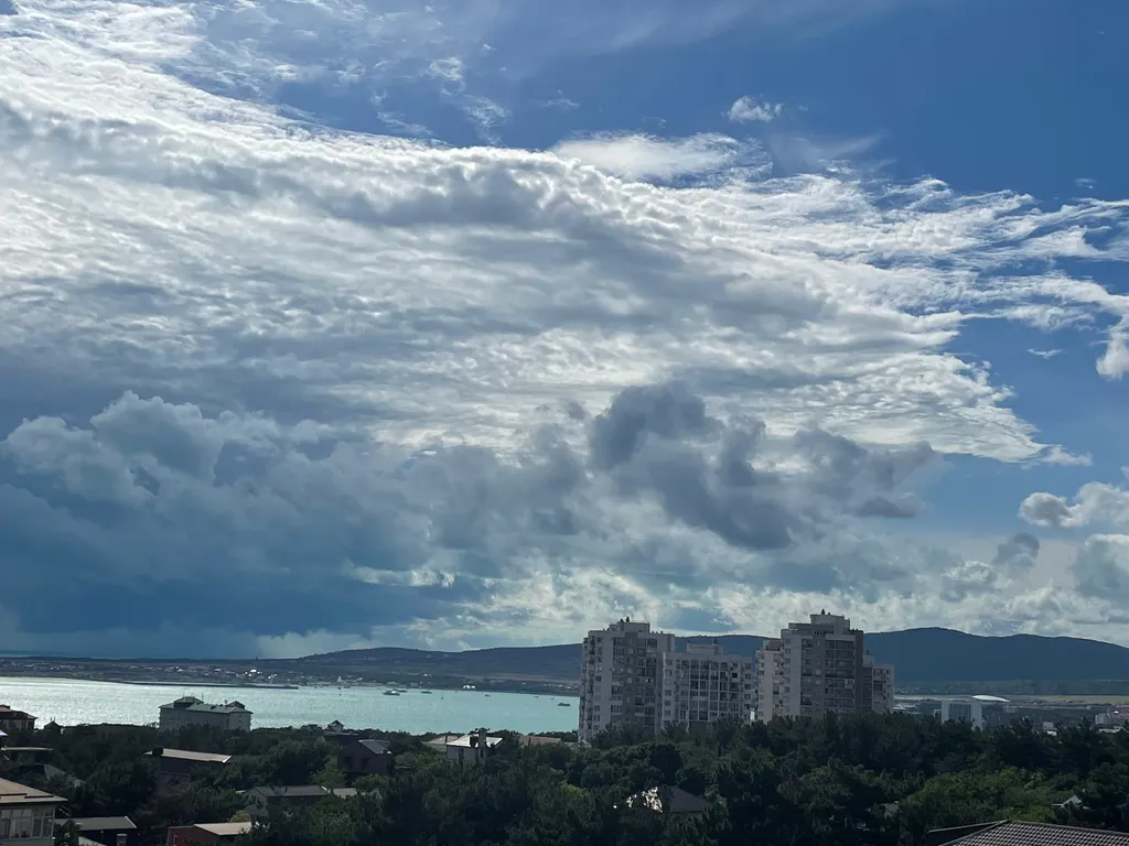 Квартира Видовая новая уютная квартира в центре с прямым видом на море — Геленджик