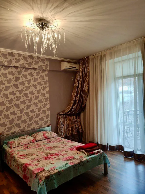 Центральная площадь Ленина, вода круглосуточно