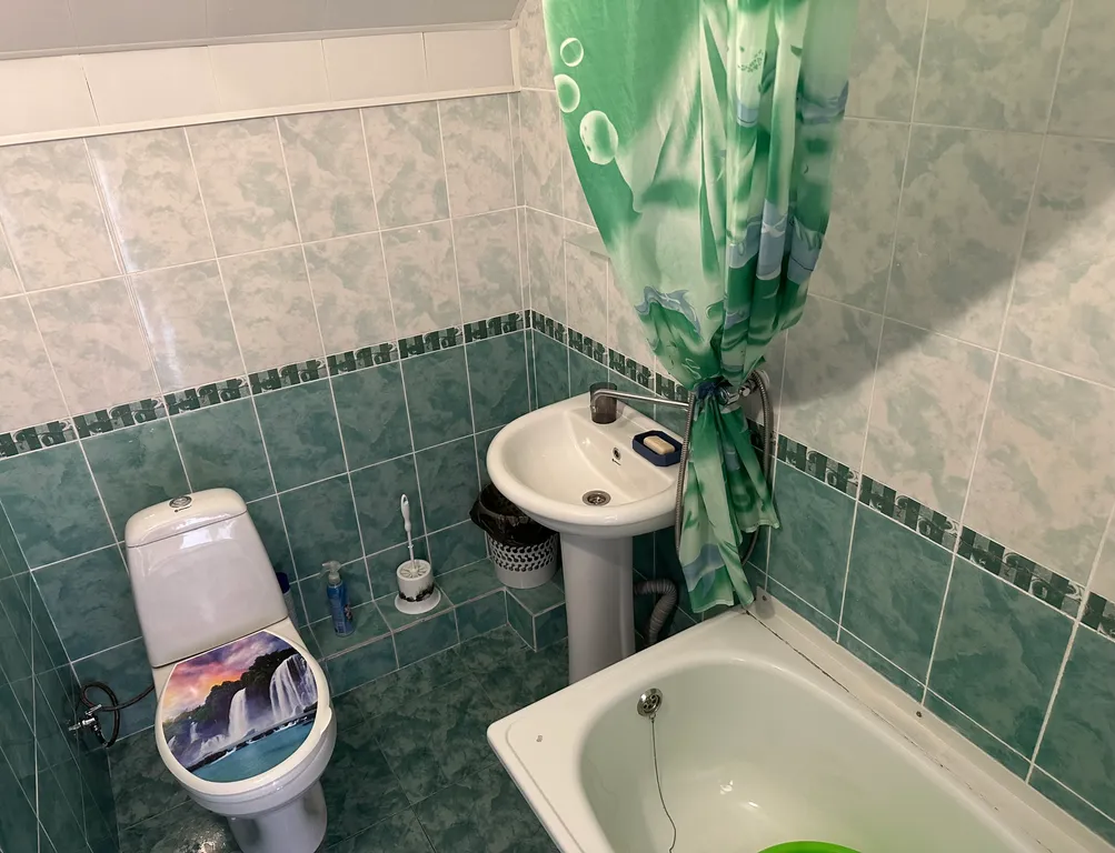 Квартира Двухместный номер 1 в частном доме Лужайка — Лазаревское