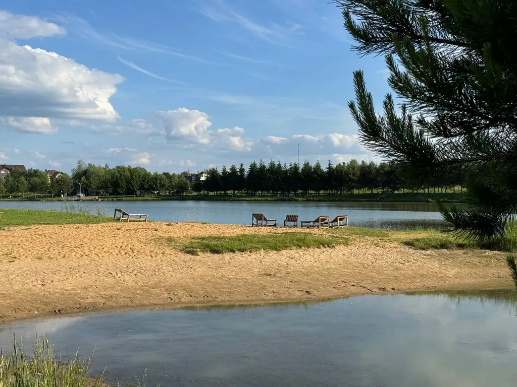 Современный барн с панорамными видами вблизи Сорачан