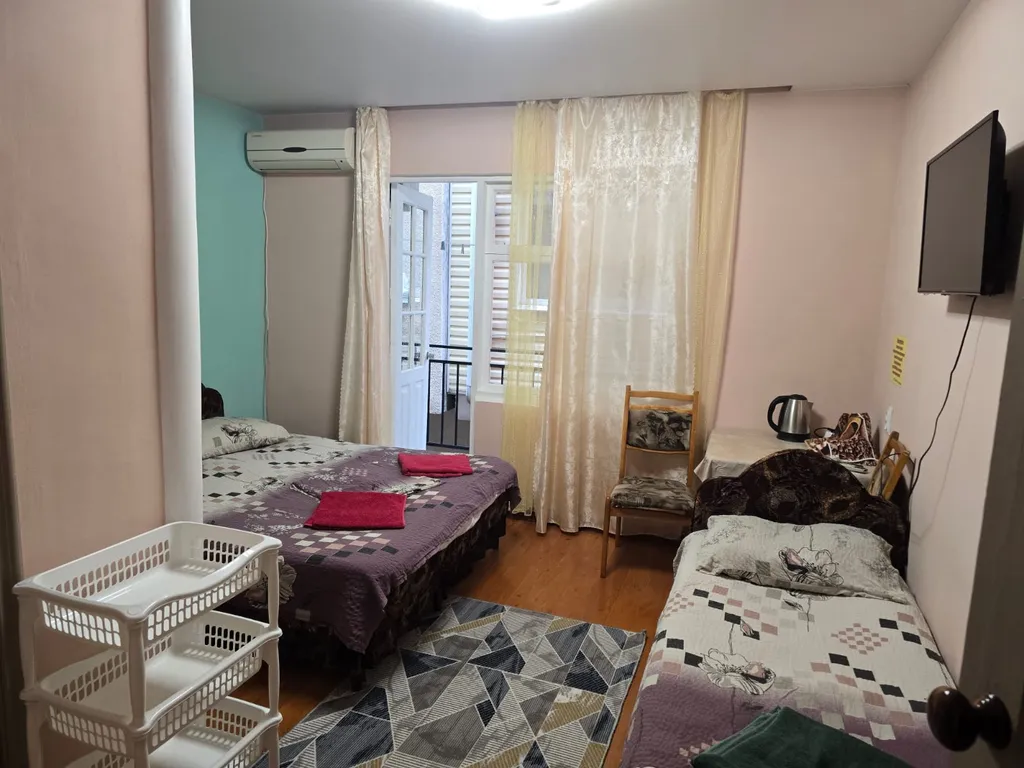 Квартира Квартира Семейное блаженство 3-х местный номер с балконом на 4-м этаже — Лазаревское