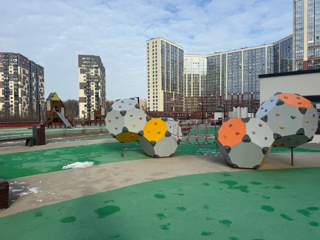 Студия с бесконтактным заселением