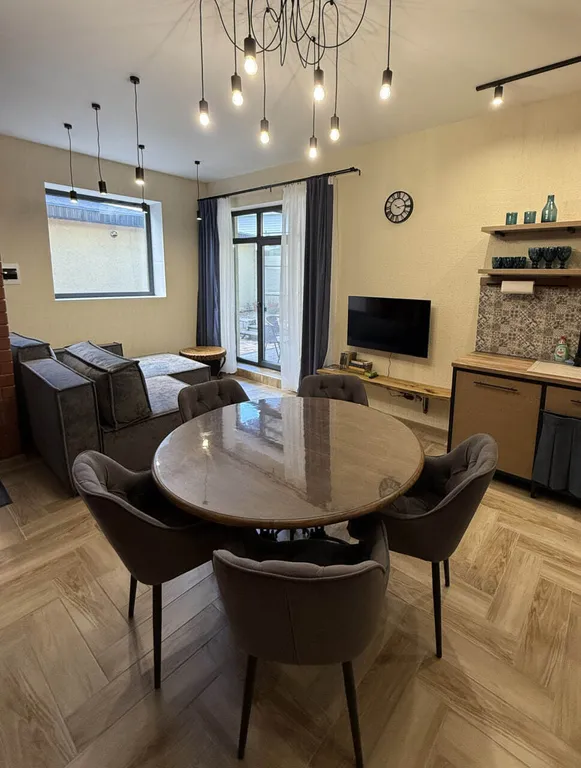 4-комнатный Дом