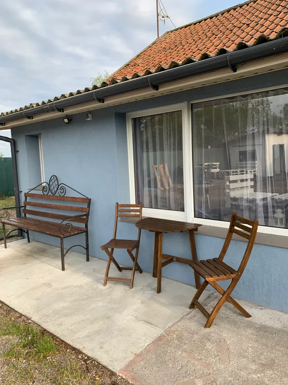 Домик у моря с выходом на залив