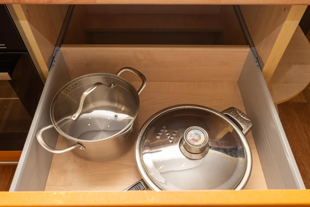 Квартира Улучшенная студия — Тюмень