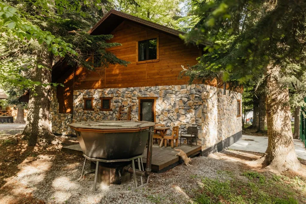 Коттедж 4-комнатный Дом — аренда посуточно в Архыз