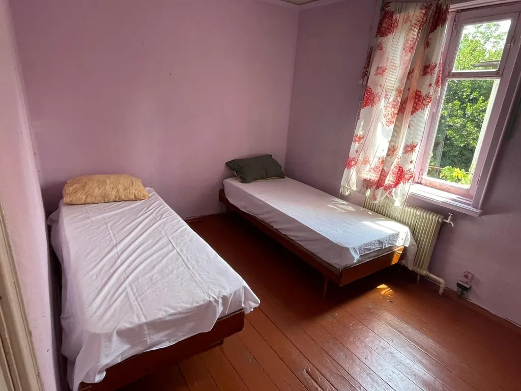 Домик с двором в центре города