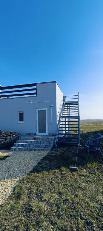 House с панорамной террасой на крыше с видом на море