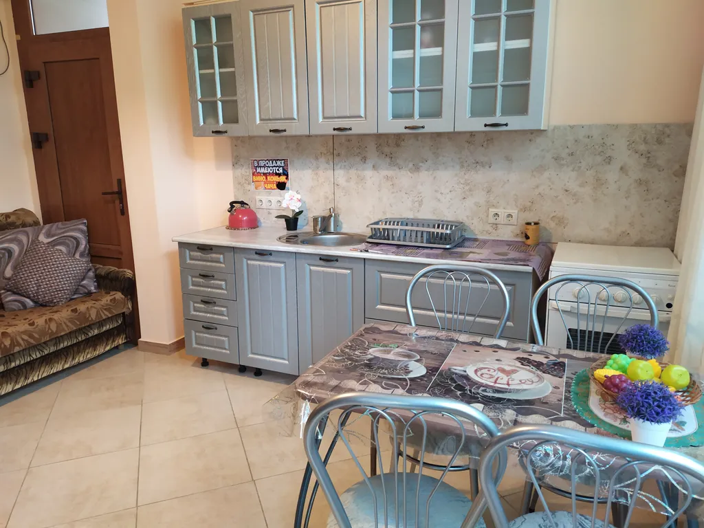 Коттедж Дом утопающий в зелени и очень уютный — Геленджик