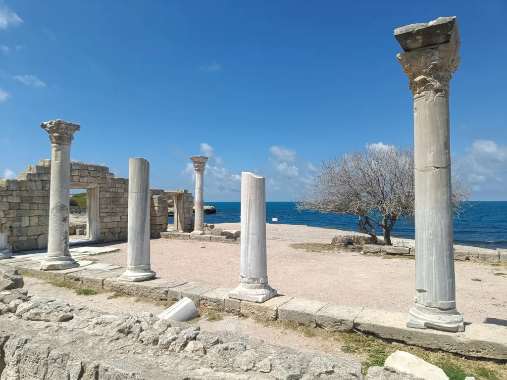 Уютная квартира рядом с пляжем и Херсонесом