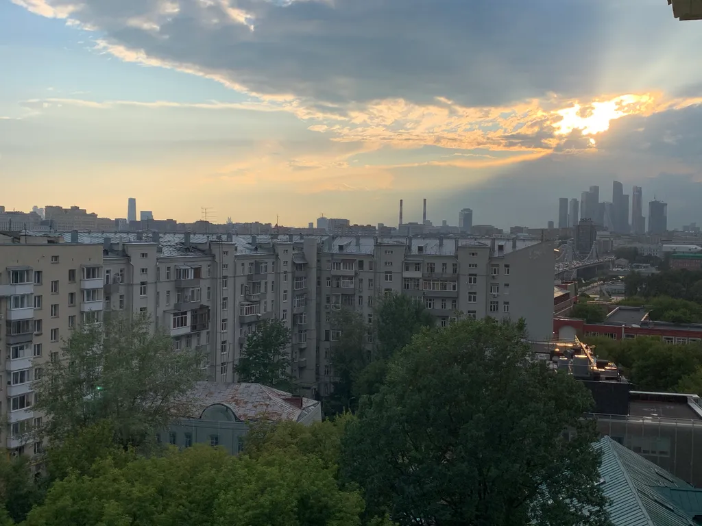 Квартира Квартира в центре с балконом, спальней и паркингом — Москва