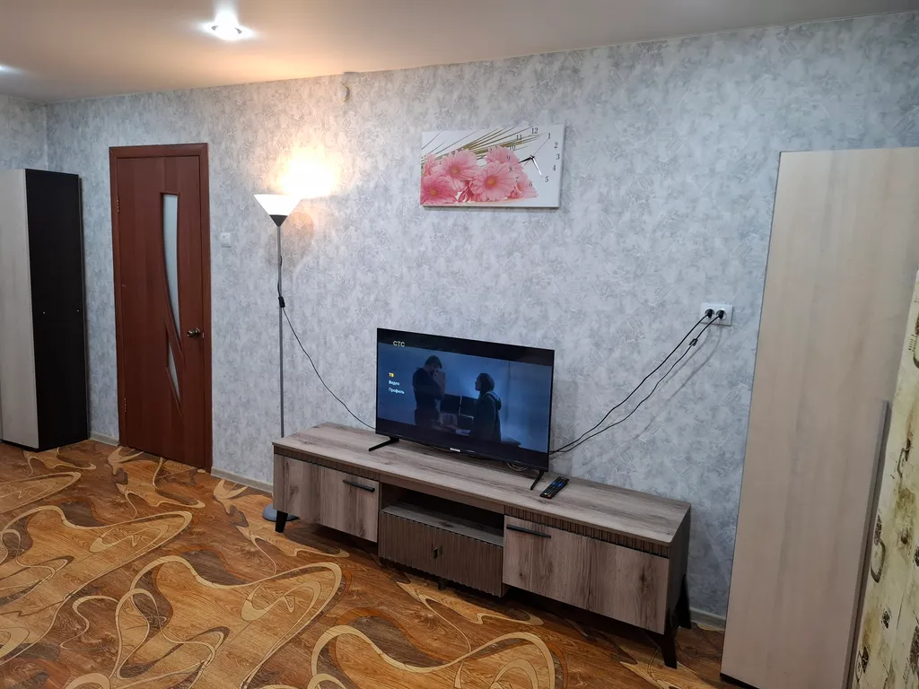 Квартира Уютная 1-комнатная квартира в центре поселка — Артёмовский