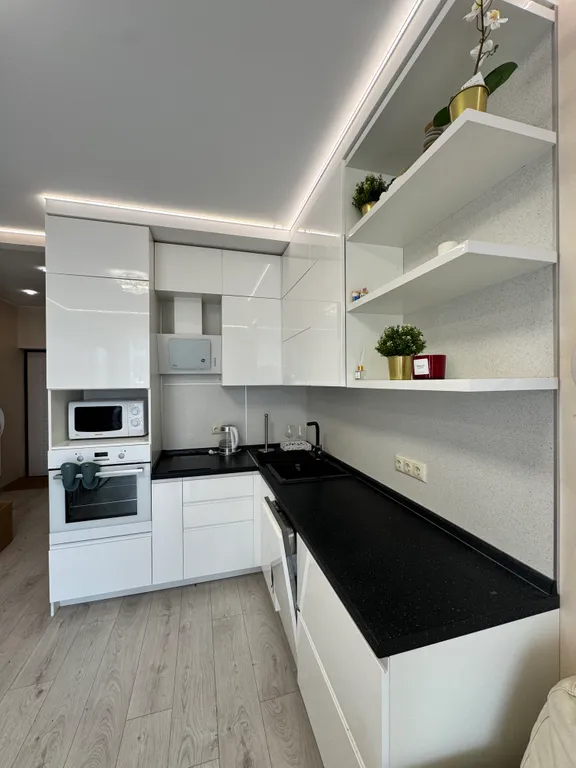 Шикарная с видом на море и горы