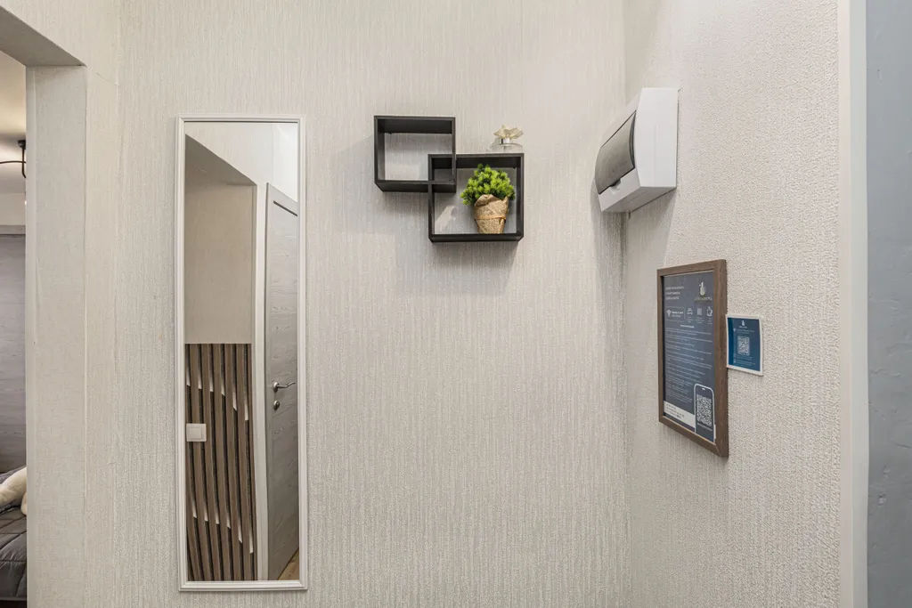 Двухкомнатная квартира в живописном месте у набережной