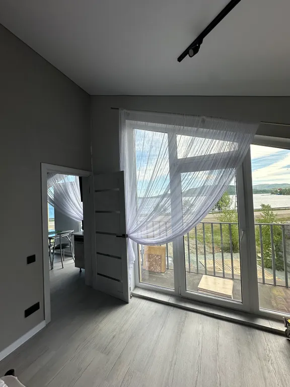 Апартаменты с видом на озеро Банное