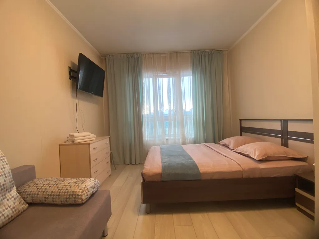 Живи в центре событий