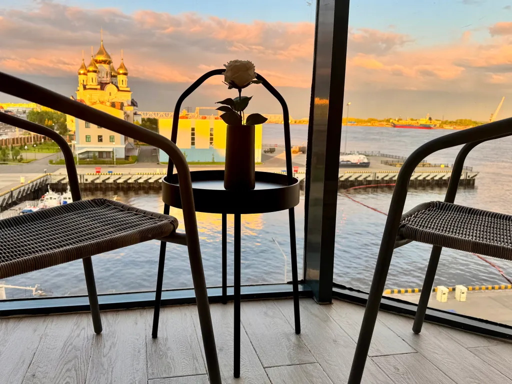 Около реки, Уютная квартира с видом на храм — аренда посуточно в Архангельск