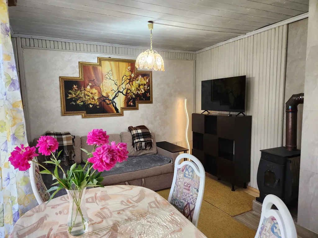 Коттедж Загородный дом с верандой в 6 минутах от залива — Лебяжье