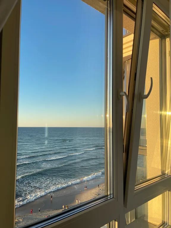 2-х комнатный апартамент с прямым видом на море