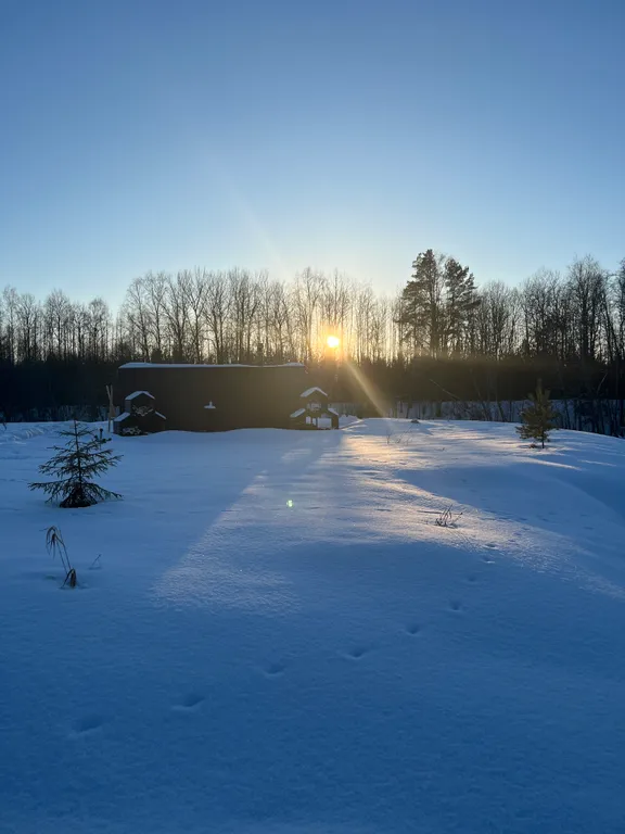 Коттедж Семейный коттедж на берегу реки Лава — Ручьи