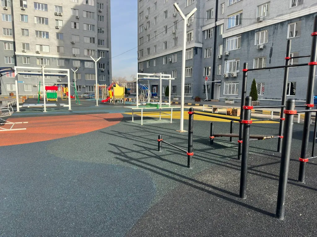 Квартира Студия в лофт стиле с видом на горы около арбата на 9 этаже — Алматы