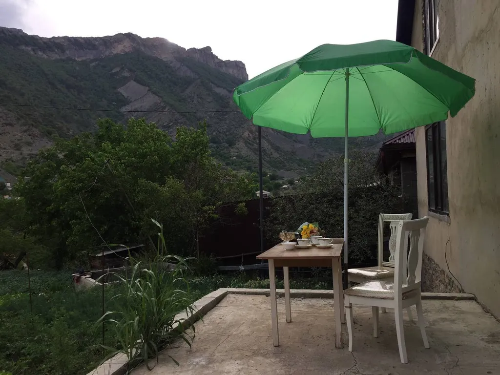 Большой уютный дом с видом на горы