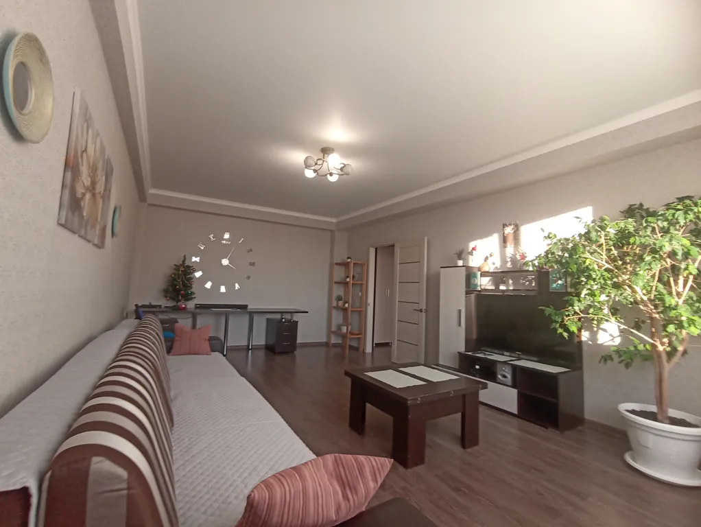 Просторная, светлая квартира в центре