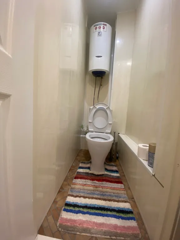 Рядом с центром